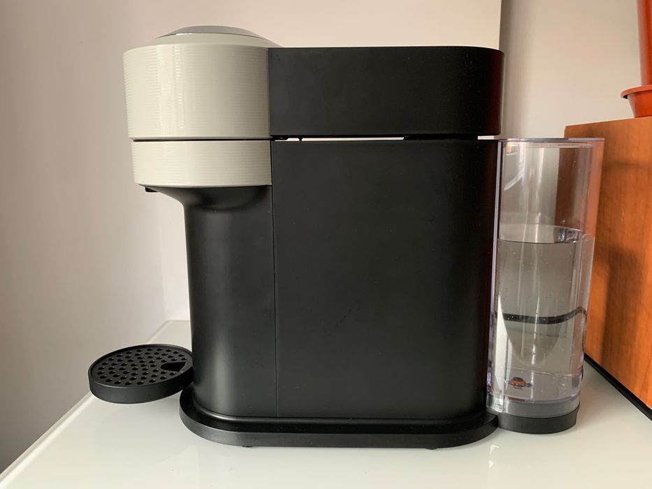 Nespresso Vertuo Next cafea in stare buna