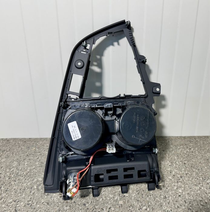 Consola Centrala Suport Pahare Scrumiera BMW F30 F31