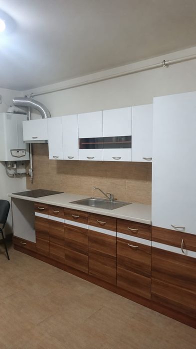 Vând apartament et. 1 str. Orhideelor