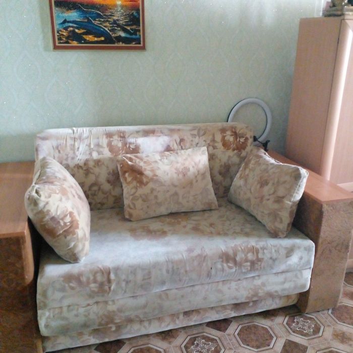 Продам диван в гостиную