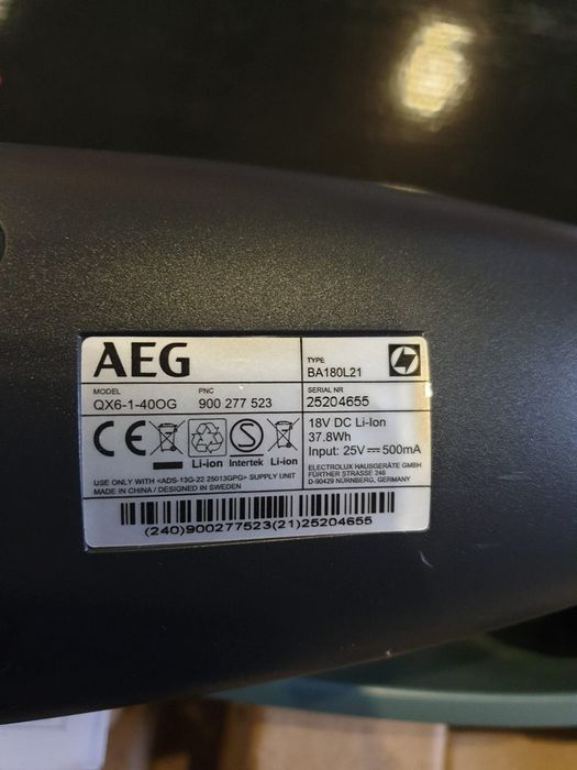 Aspirator vertical AEG fără fir 2in 1 QX6