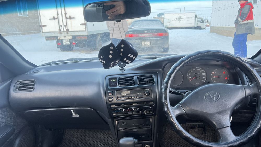 Тойота каролла 1.3 об