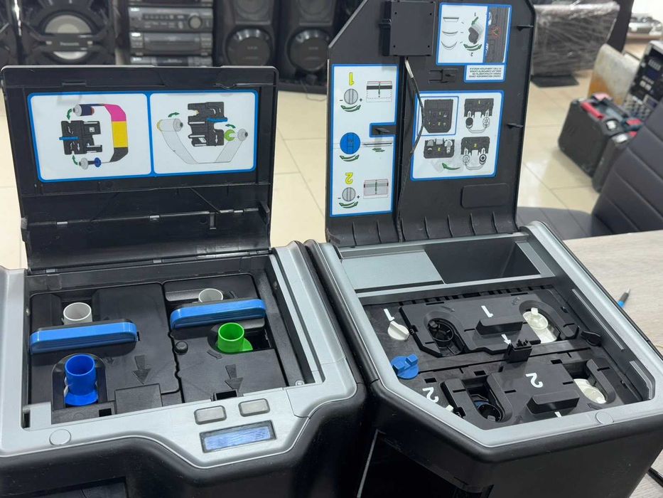 Принтер Fargo HDP5000 –принтер за картови и идентификационни карти