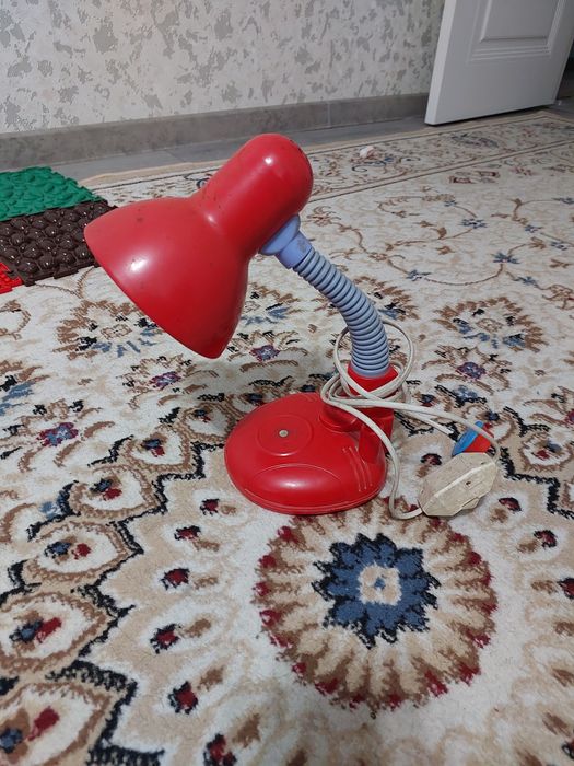 Лампа настольная