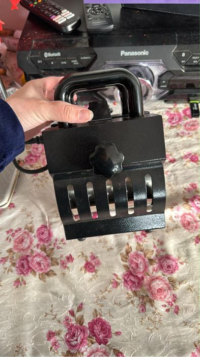 Presă termică pentru căni