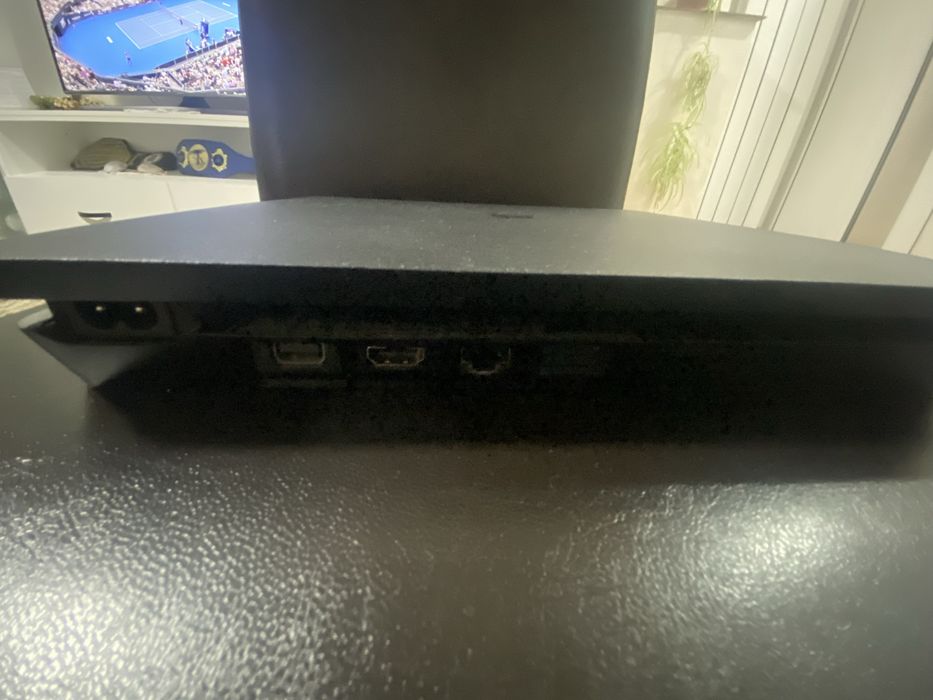 Vand Ps4 slim 500 GB
