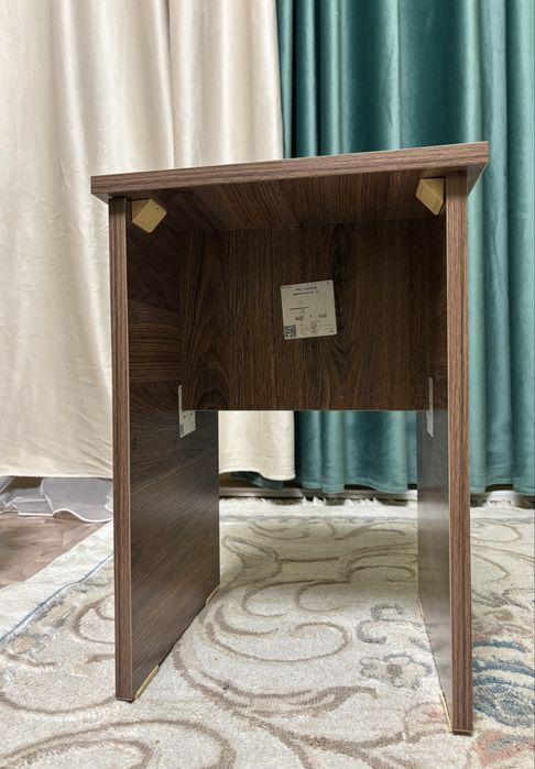 Табурет деревянный