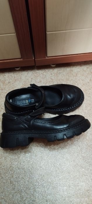 Продам туфли детские