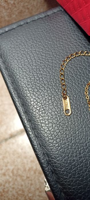 Стилно дамско колие