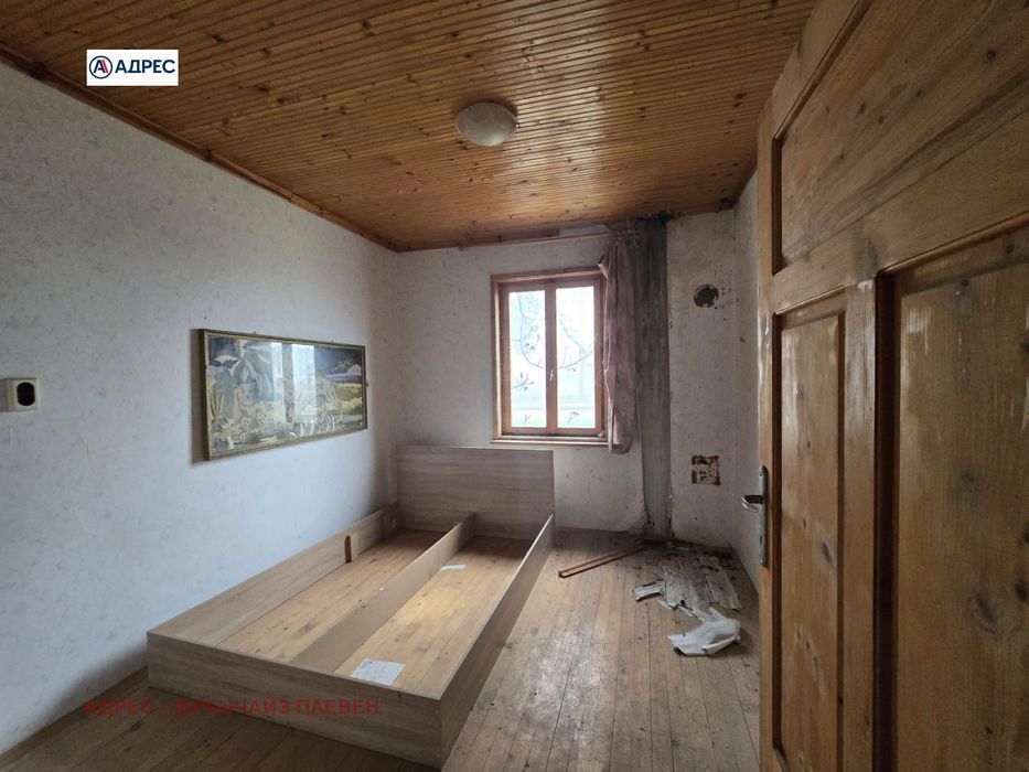 Продава се Къща в с. Коиловци, Област Плевен - 280 кв.м за 219 €/кв.м - Снимка #3