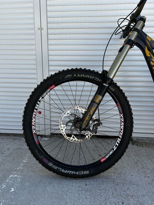 Bicicleta Full Suspension Kona Operator Fox VAN RC RockShox BoXXer