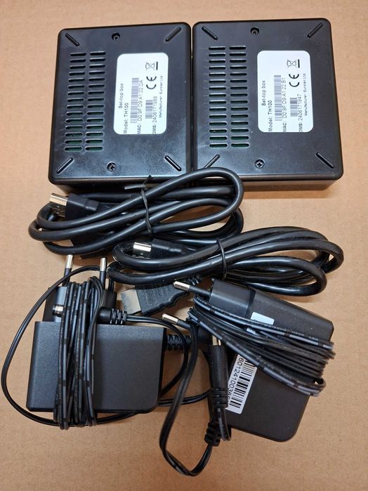 IPTV приемник MAG TH100 (2 бр.) – Перфектно състояние