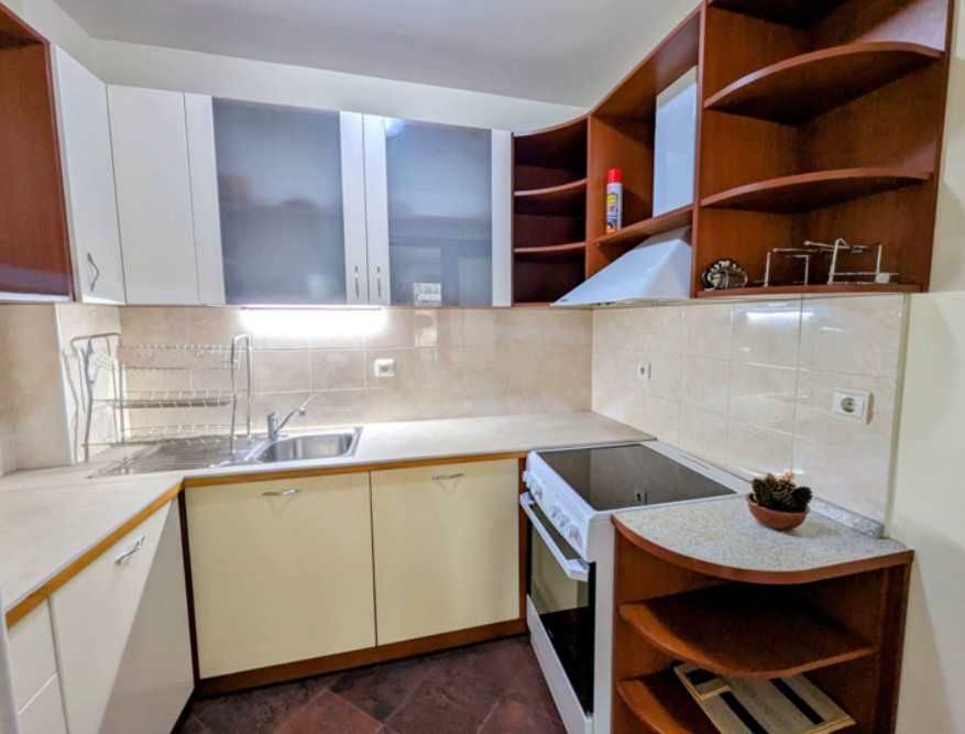 Дава се под наем Двустаен апартамент в София, Красно село - 87 кв.м за 667.08 € - Снимка #2