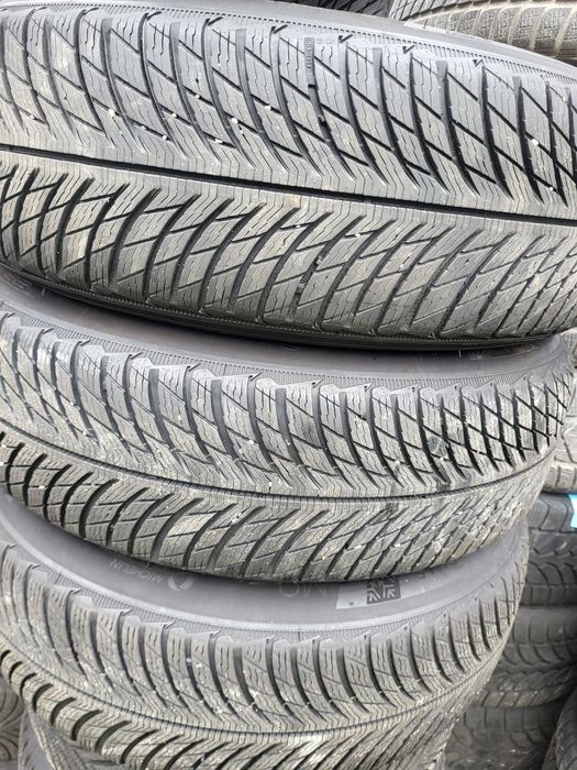 4 бр зимни 215/65/17 Michelin