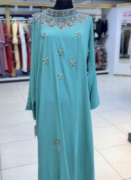 Вечернее платье прадом