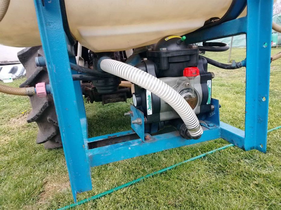 Пръскачка за тракторче