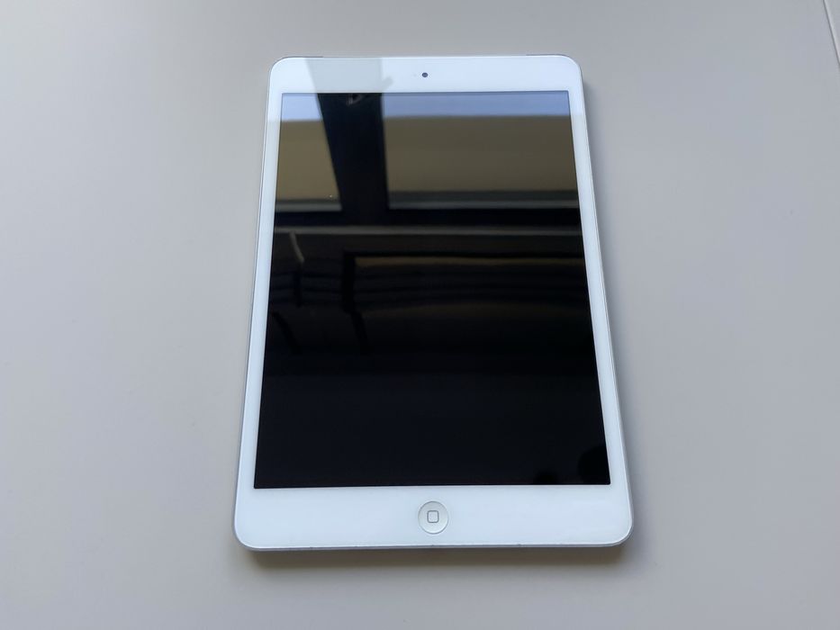iPad mini (1st generation) 16GB (с SIM-картой / Cellular)