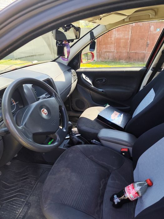 Vând fiat albea 1,4 benzina