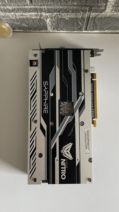 Видео карта XFX R9 8GB i SAPPHIRE NITRO RX580 8GB като нови