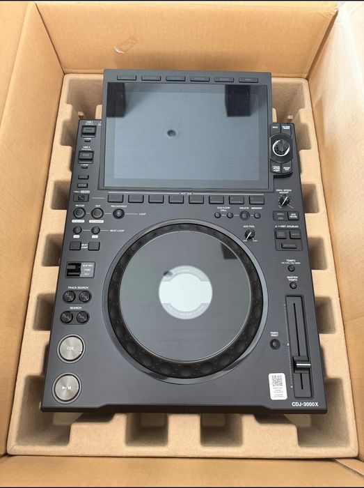 Диджейский проигрыватель Alphatheta CDJ3000X