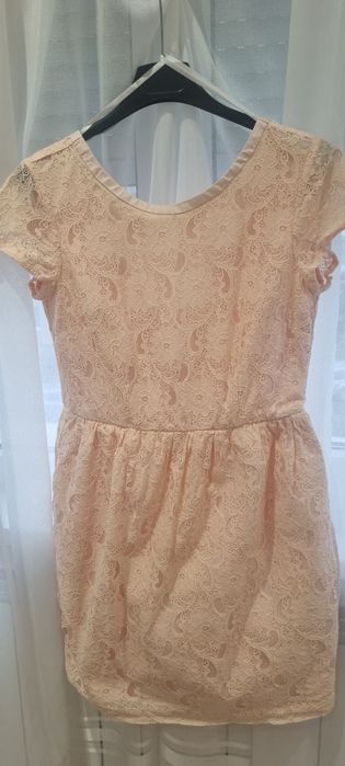 Rochii(preț 2buc.)H&M deosebite