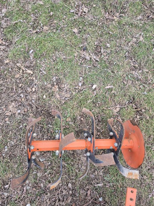 Set roți,freze pentru motocultor ruris 13 cai și plug mod +coarnele