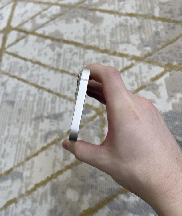 Продам Iphone 13 128GB