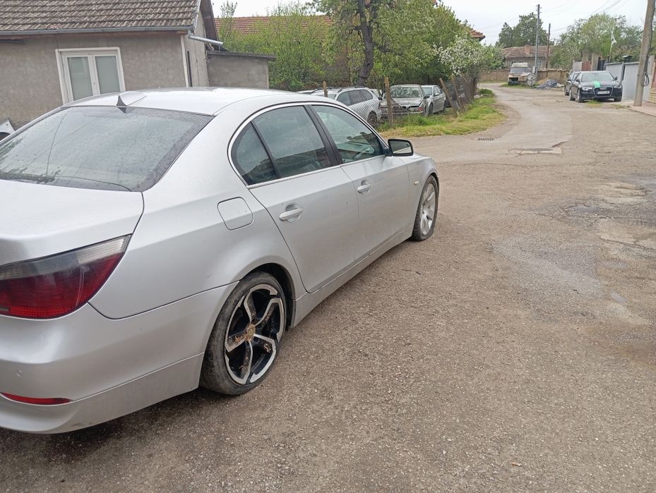 Продавам Е60 530D 218 ръчка Logic 7 На Части