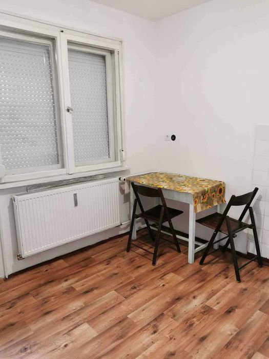 Продавам двустаен апартамент в центъра на Габрово.