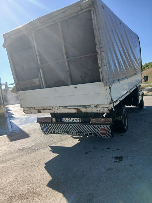 Vând Mercedes sprinter