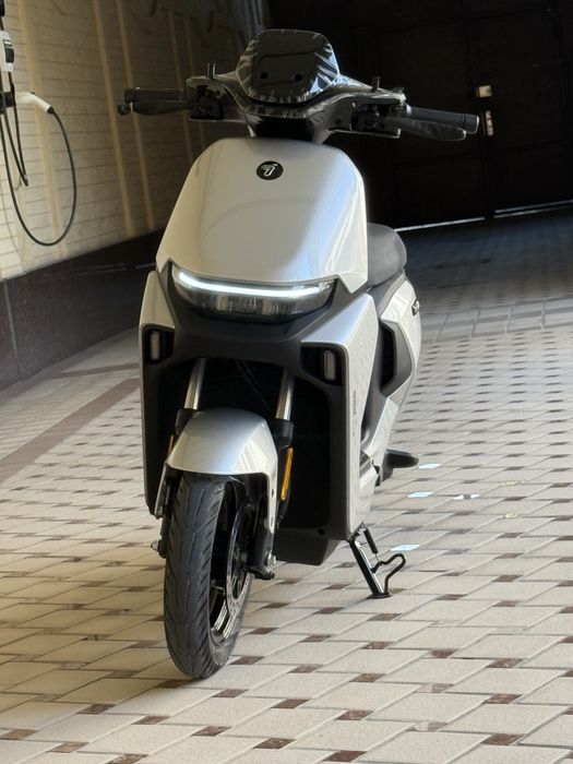 Электроскутер NINEBOT SIGWAY MZ110