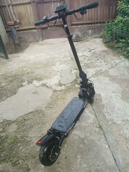 Trotinetă electrică, rezistă până la 120 de kg(URGENT)