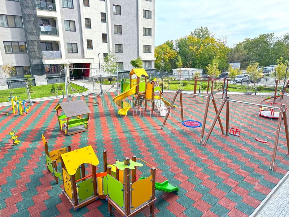 Продава се Двустаен апартамент в Варна, Възраждане 1 - 74 кв.м за 1419 €/кв.м - Снимка #5