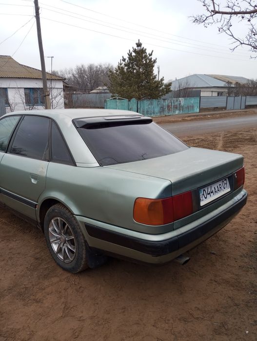 Продам Ауди 100 с4 1992г 2 л моно