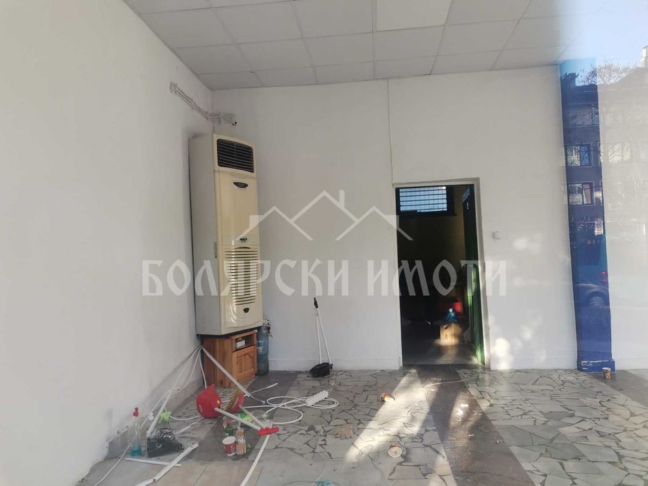 Голямо помещение на Главен Булевард
