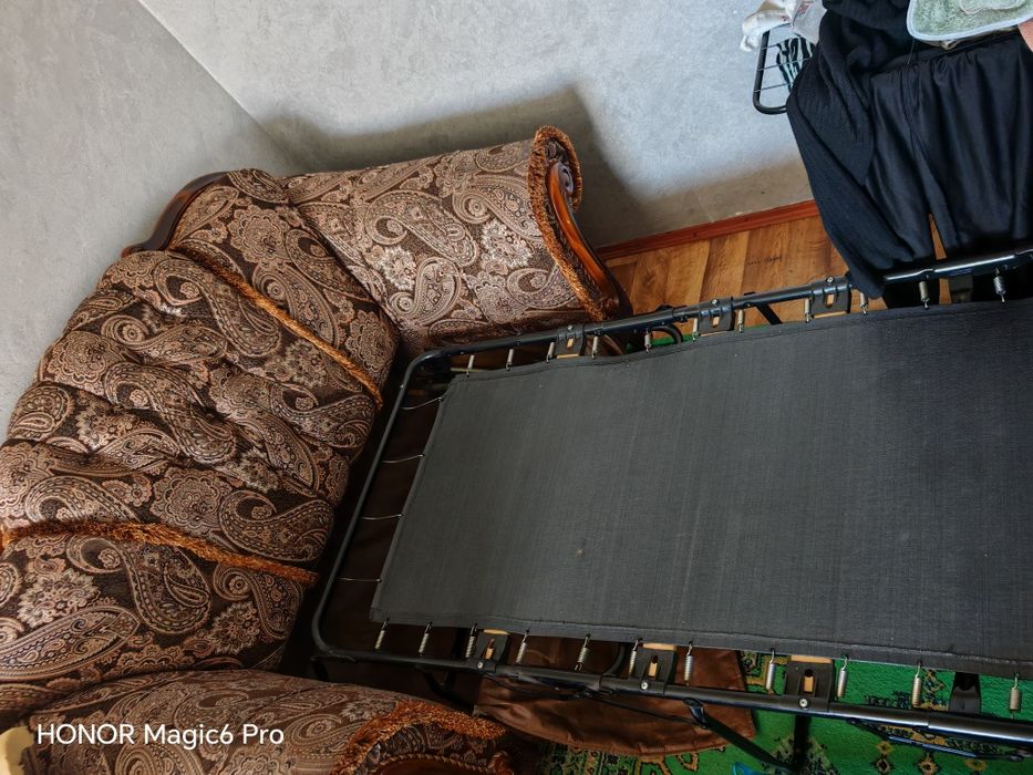 Продам мини диван и кресло