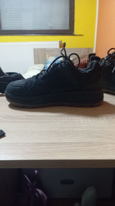 Chapion rebound utility low b gs обувки за есен