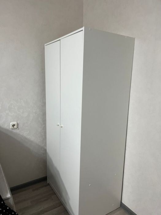 Продается детский распашной шкаф (IKEA)