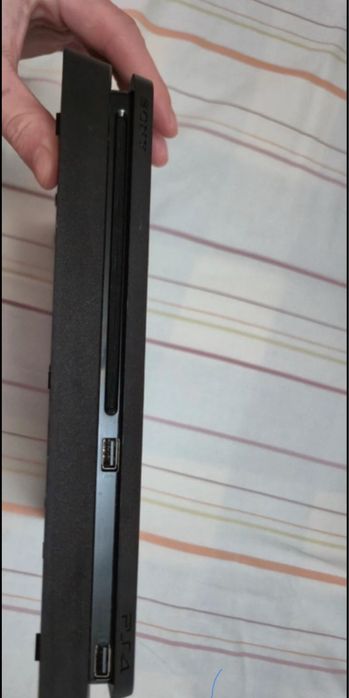 Playstation 4 Slim 500 GB