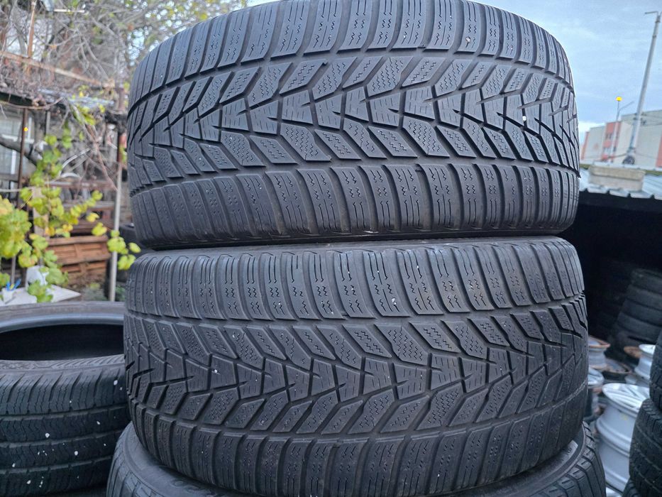 2бр Зимни гуми 245 40 19 - Hankook
