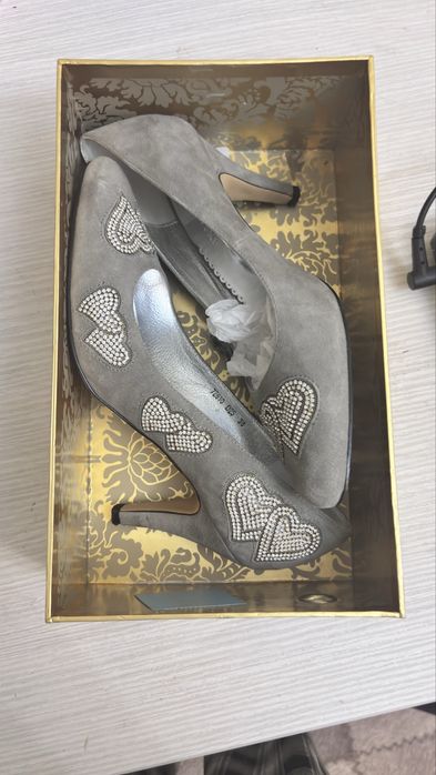 Туфли с кристаллами Swarovski