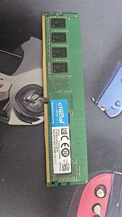 4 GB RAM Ddr4 Crucial