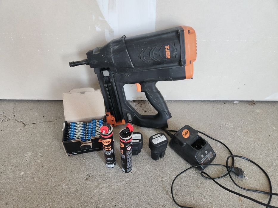 Пистолет за пробиване в бетон TJEP CP- 40 GAS 3G