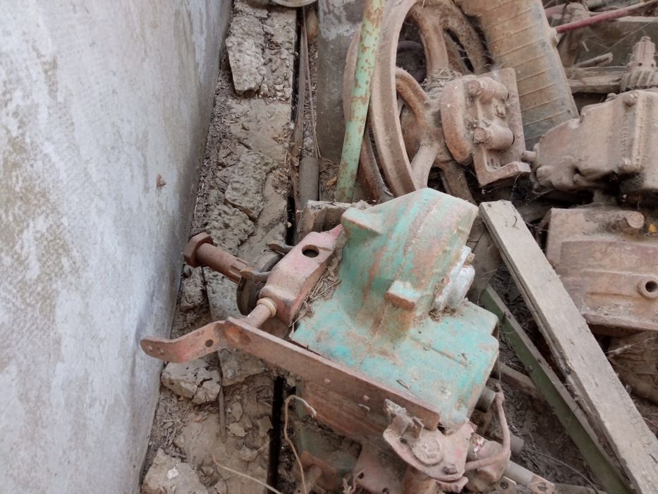 Запчасти на комбаин Енисей