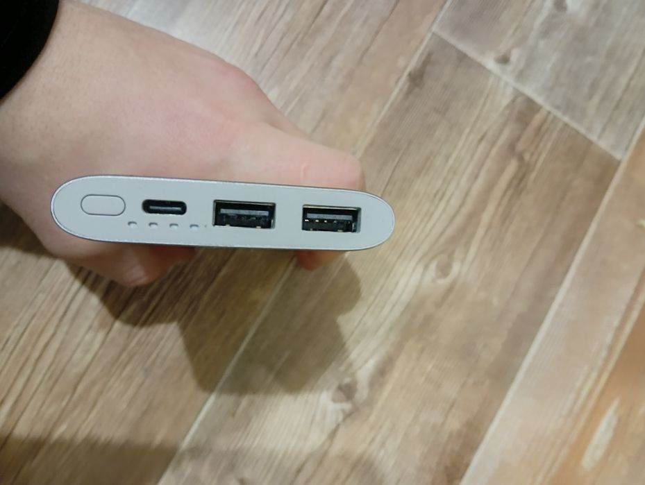 Продаю  повербан оригина