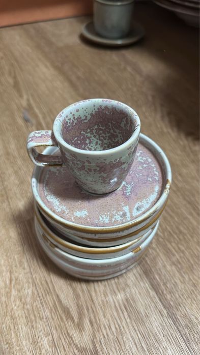 чайные пары, тарелки, супницы