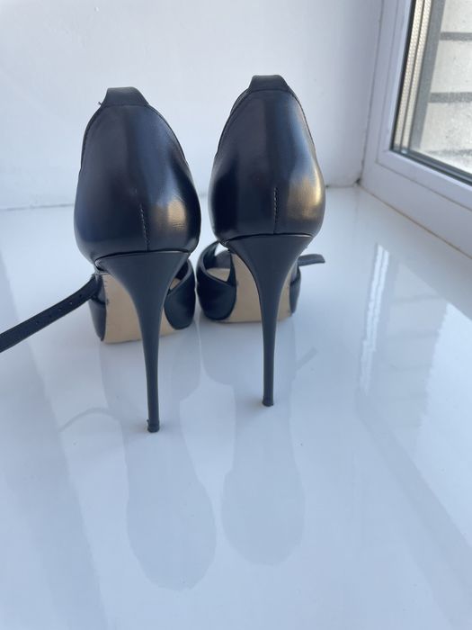 Продам новые туфли