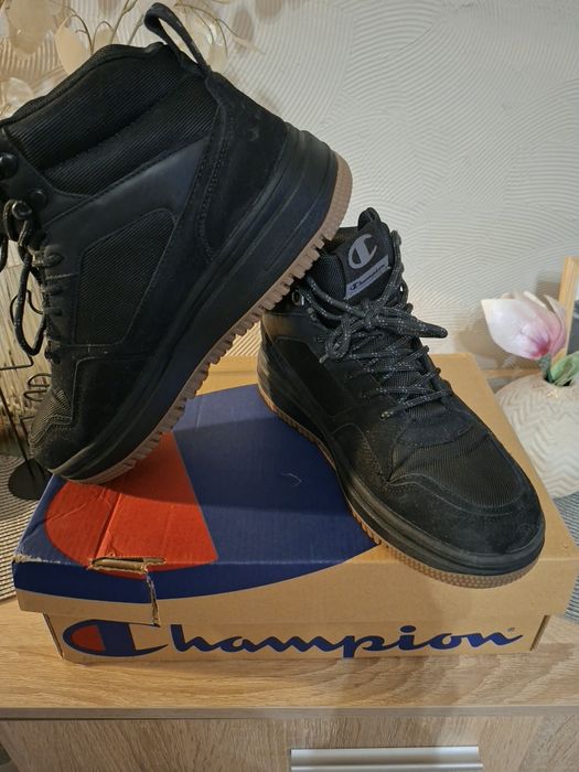 Зимни боти Champion