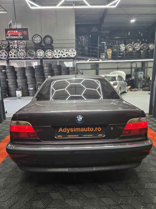 Bmw seria 7 model e38,730i