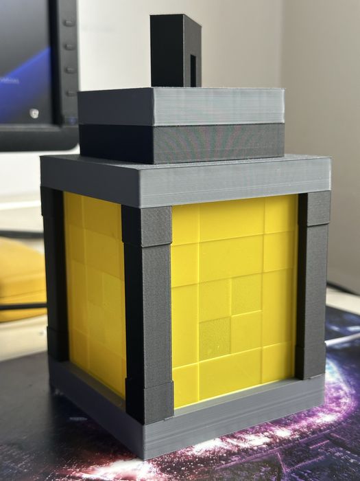 3D принтирана Minecraft лампа